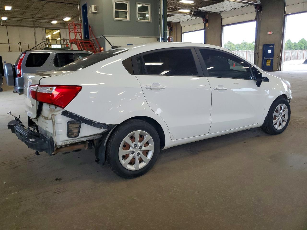 2017 Kia Rio VIN KNADM4A38H6012828 photo 3