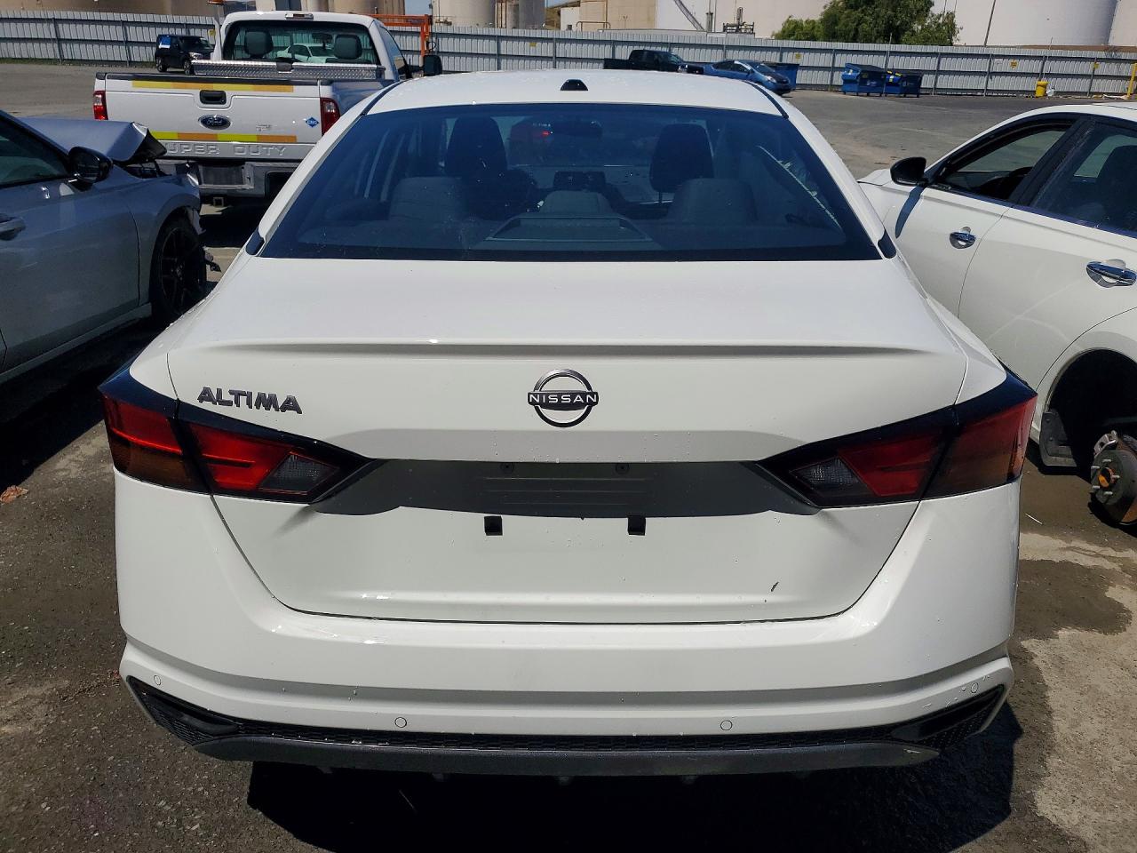 2026 Nissan Altima VIN 1N4BL4DV5TN325429 photo 6