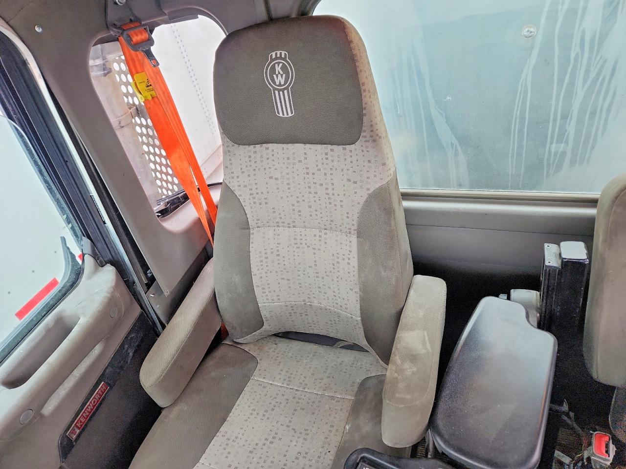 2021 KENWORTH All other VIN 3BKBLJ0X2MF449129 photo 6