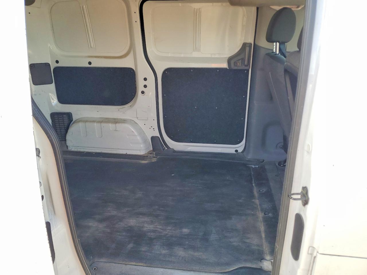 2016 NISSAN Nv200 s VIN 3N6CM0KN9GK693323 photo 11