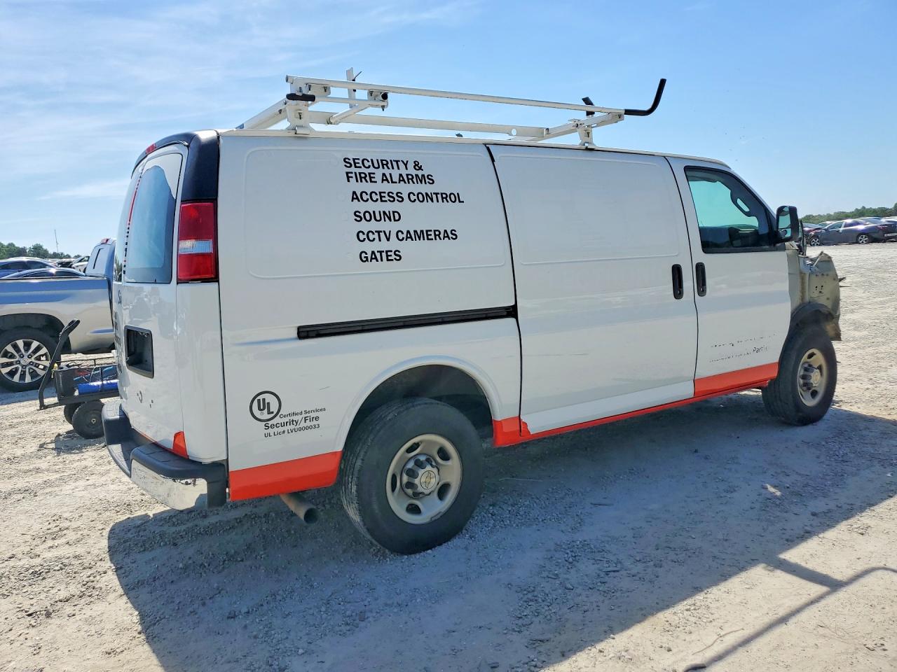 2023 Chevrolet Express VIN 1GCWGAFP9P1240653 photo 3