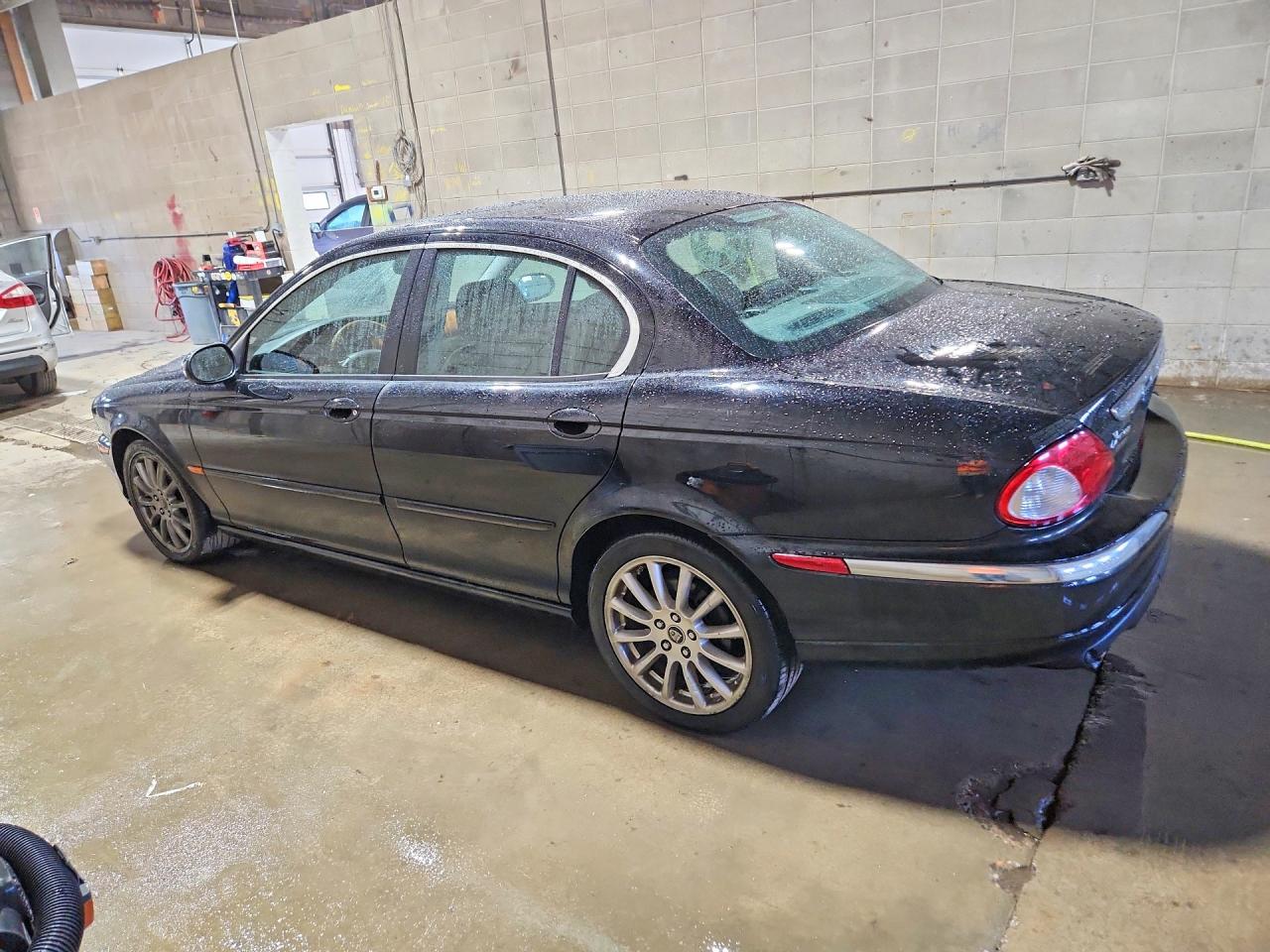 2008 Jaguar X type VIN SAJWA51A28WJ24826 photo 2