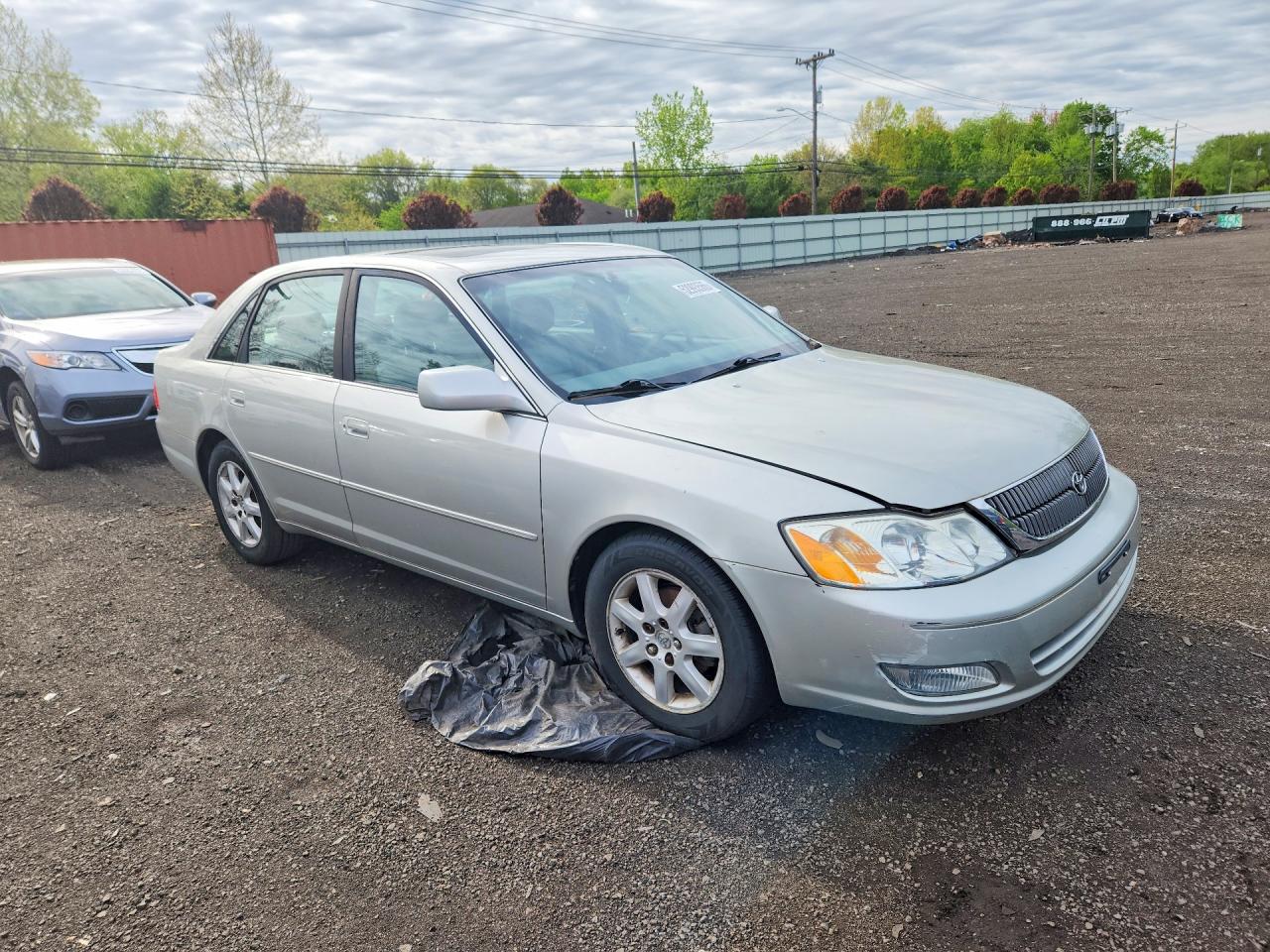 2001 Toyota Avalon VIN 4T1BF28B31U181786 photo 4