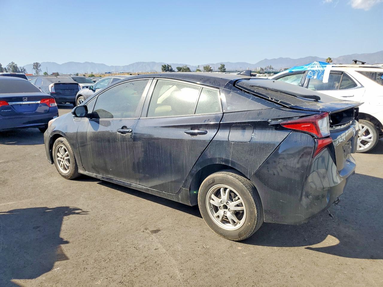 2019 Toyota Prius VIN JTDKARFU6K3079406 photo 2