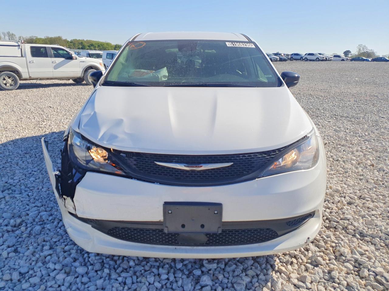 2024 Chrysler Minivan VIN 2C4RC1CG5RR138830 photo 5