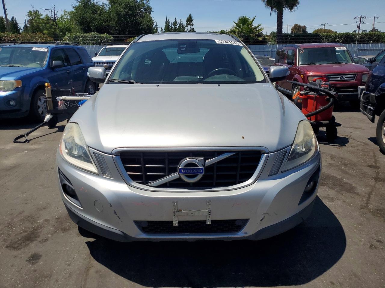 2010 Volvo Xc60 VIN YV4960DL0A2082633 photo 5