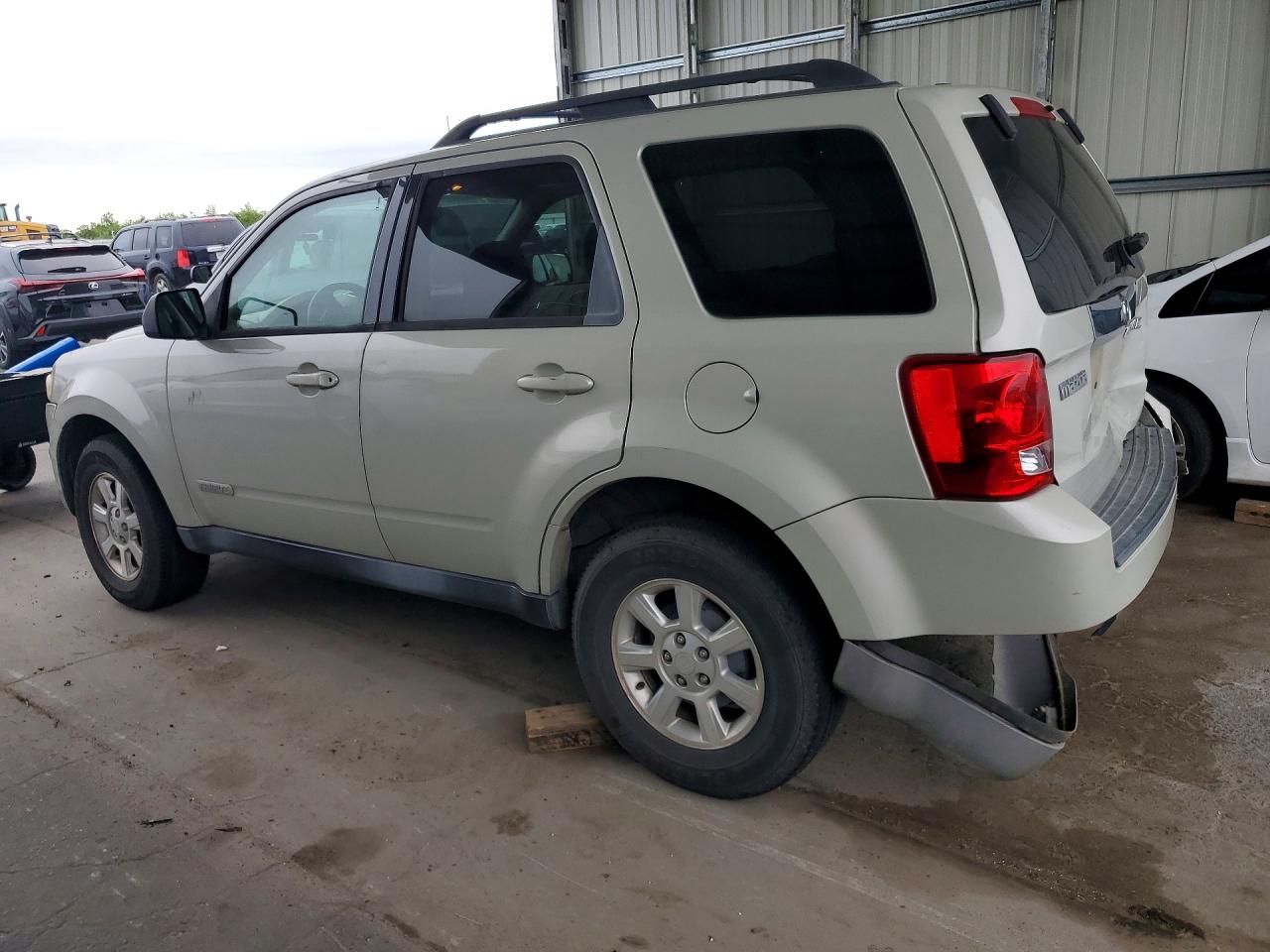 2008 Mazda Tribute VIN 4F2CZ92Z88KM20690 photo 2