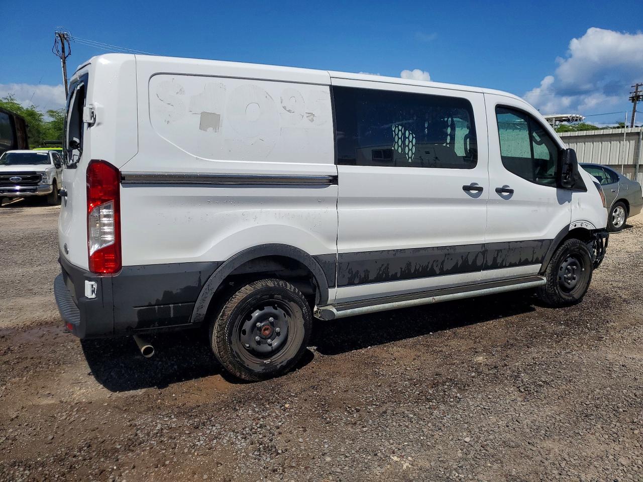2025 Ford Transit VIN 1FTBR1Y82SKA46077 photo 3
