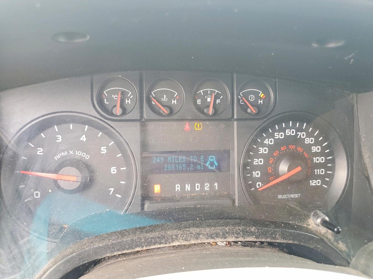 2010 Ford F150 VIN 1FTMF1CW3AKE30889 photo 9
