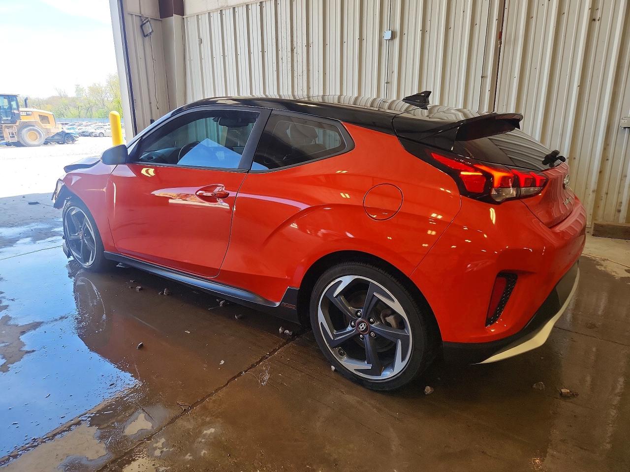 2019 Hyundai Veloster VIN KMHTH6AB6KU014338 photo 2