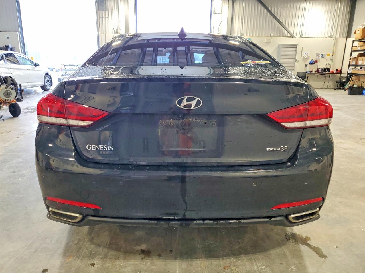 2016 Hyundai Genesis VIN KMHGN4JE9GU160040 photo 6