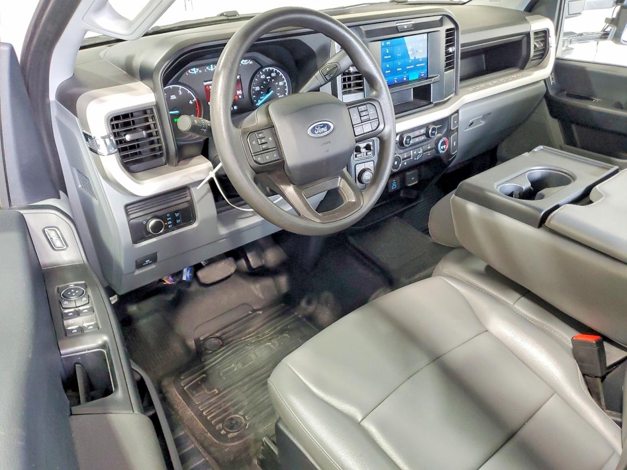 2025 Ford F350 VIN 1FD8W3HT7SEC61628 photo 8