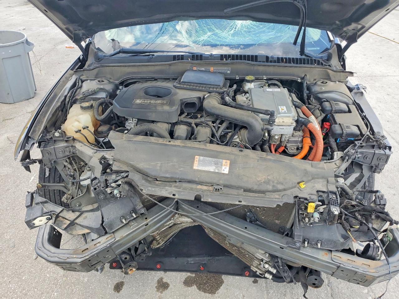 2018 Ford Fusion VIN 3FA6P0LU5JR231536 photo 11