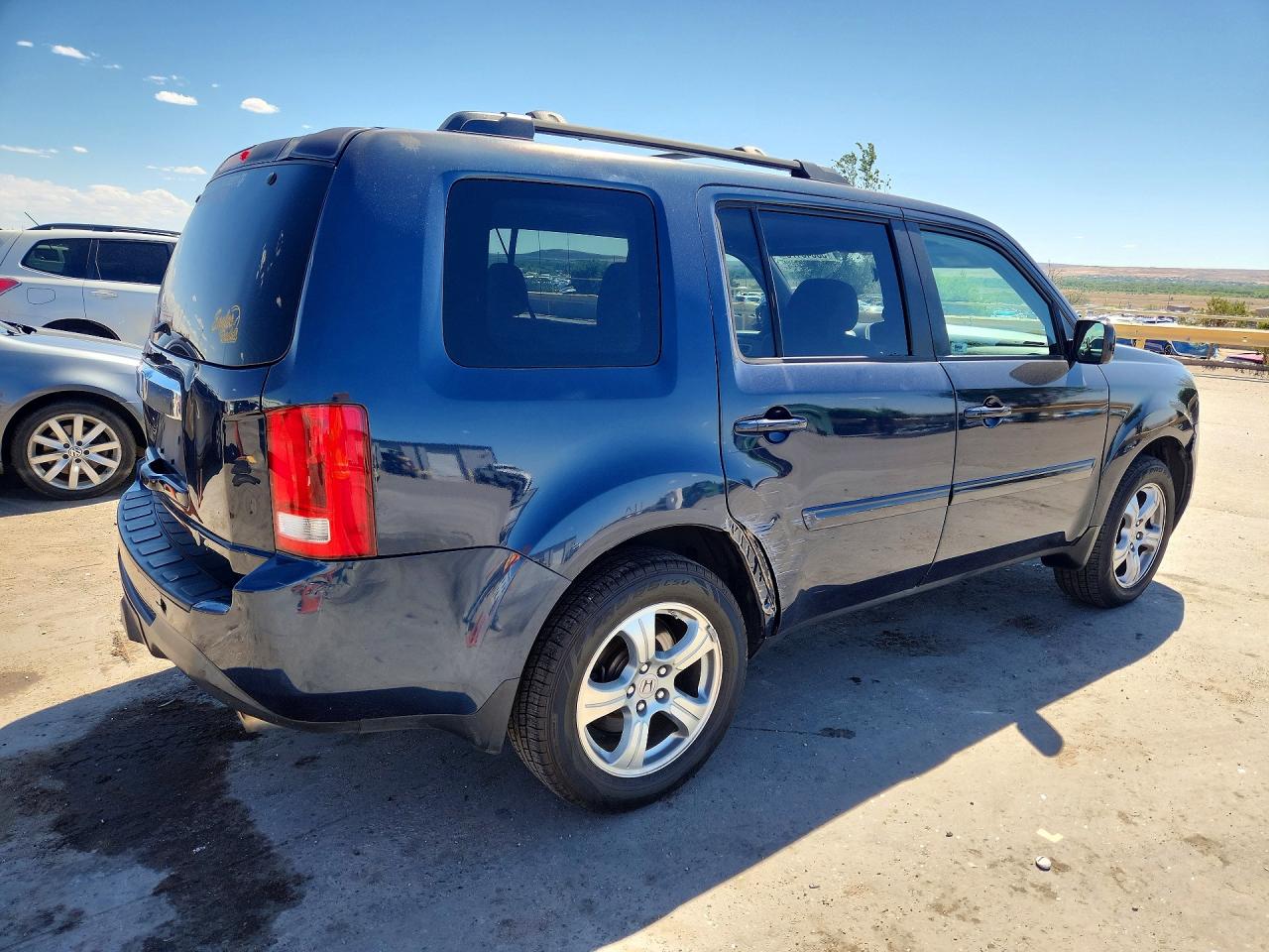 2012 Honda Pilot VIN 5FNYF4H45CB009704 photo 3