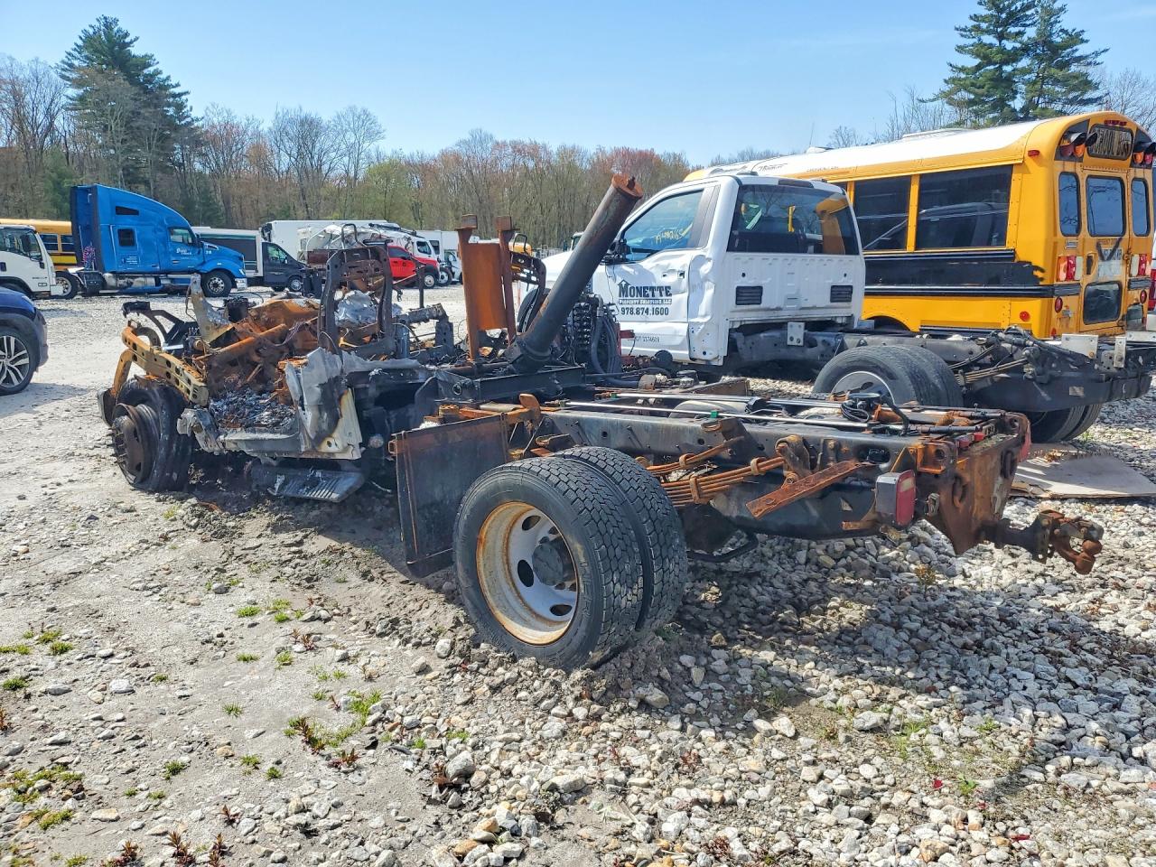 2020 Ford F550 VIN 1FDUF5HT7LDA04163 photo 2