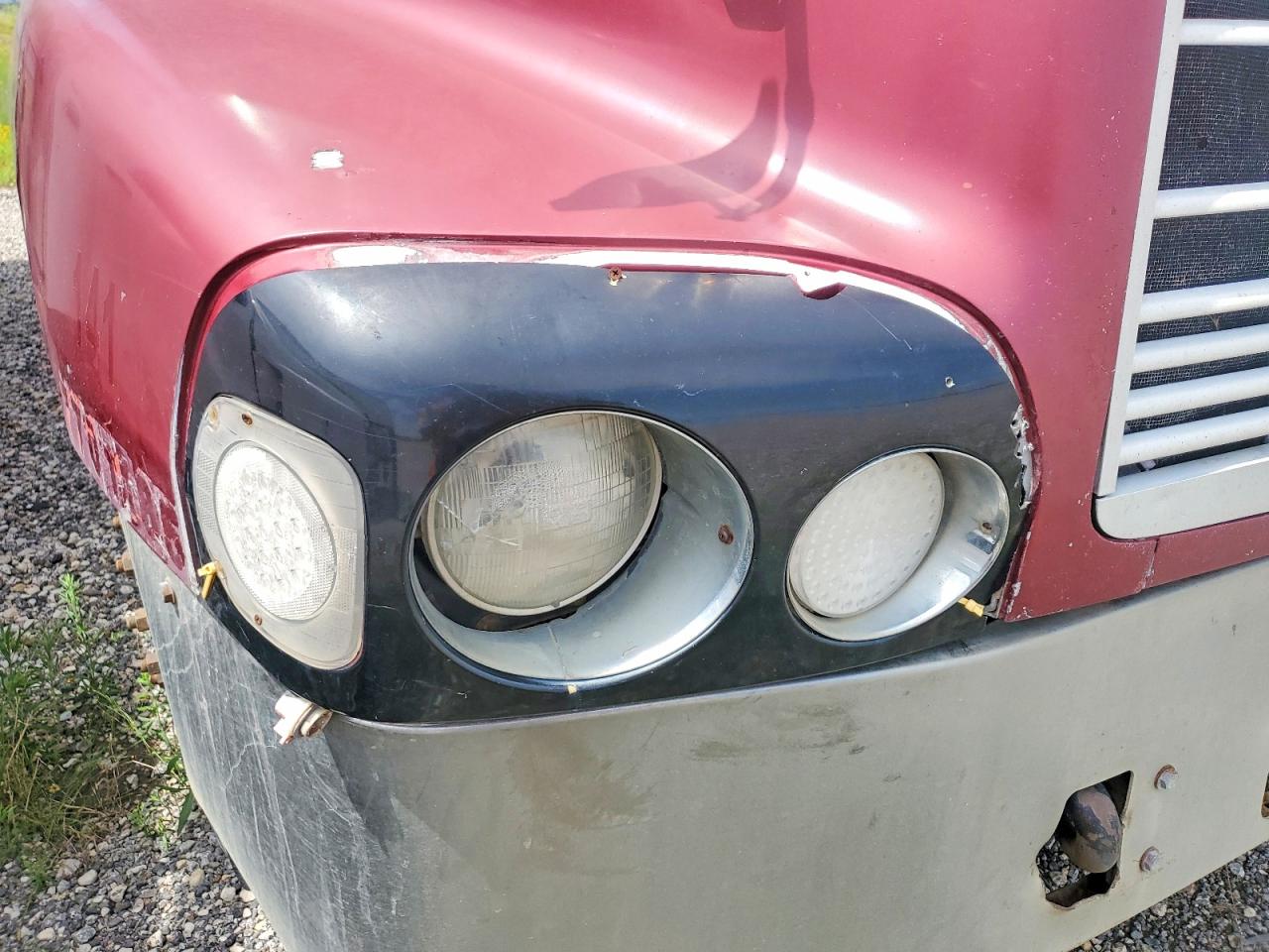 2001 FREIGHTLINER All other VIN 1FUYSWEB31PG01398 photo 9