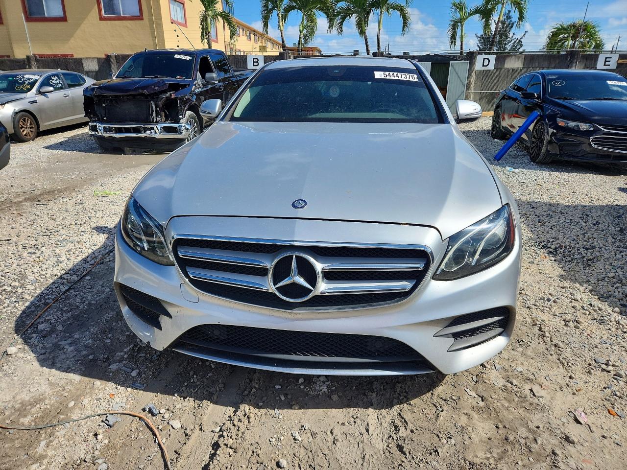 2017 Mercedes-Benz E-class VIN WDDZF4KB7HA158424 photo 5
