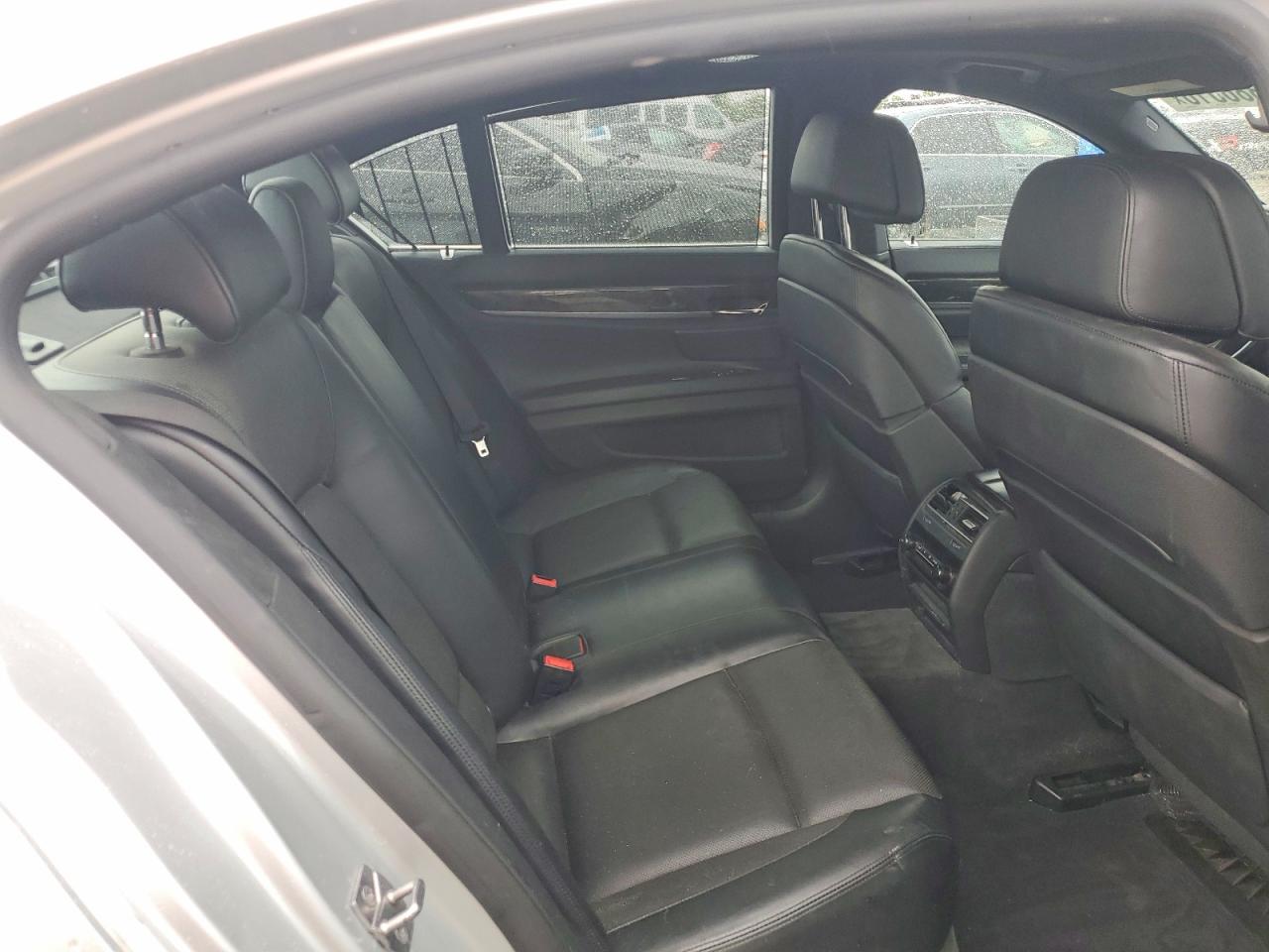 2012 BMW 7 series VIN WBAKA8C53CDS99862 photo 10