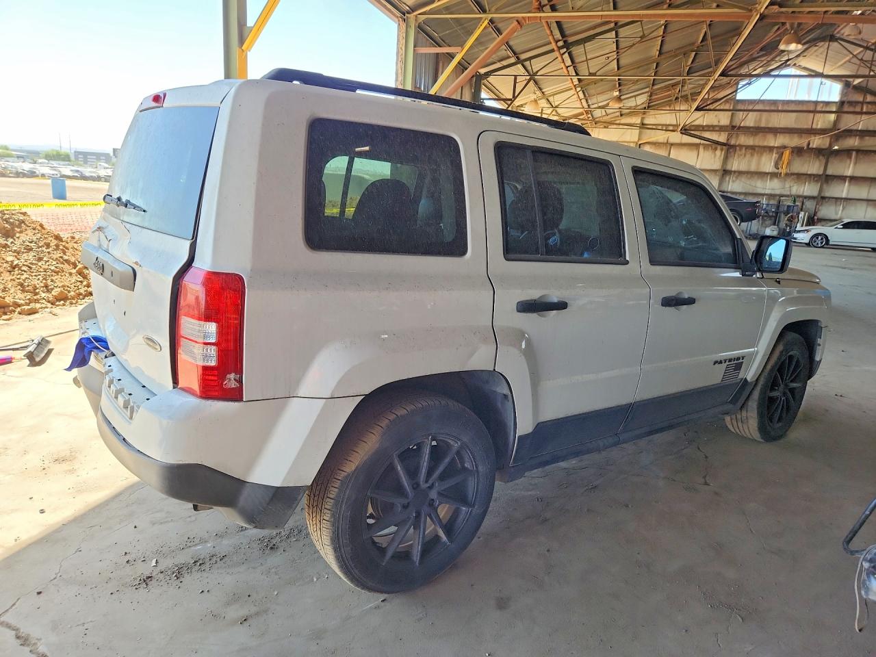 2014 Jeep Patriot VIN 1C4NJPBA7ED775123 photo 3
