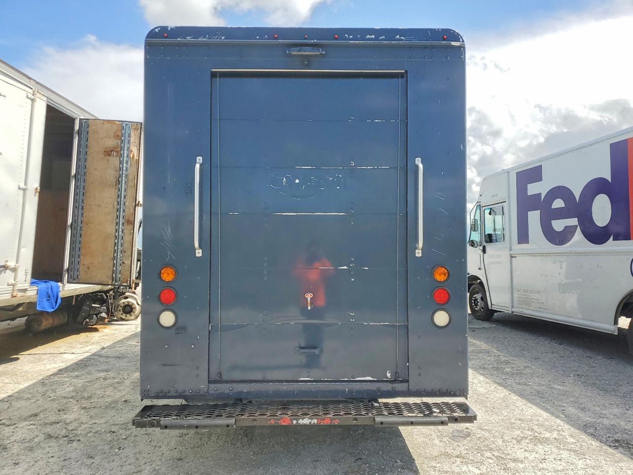 2020 FREIGHTLINER All other VIN 4UZAC2EA4LCMK0223 photo 6