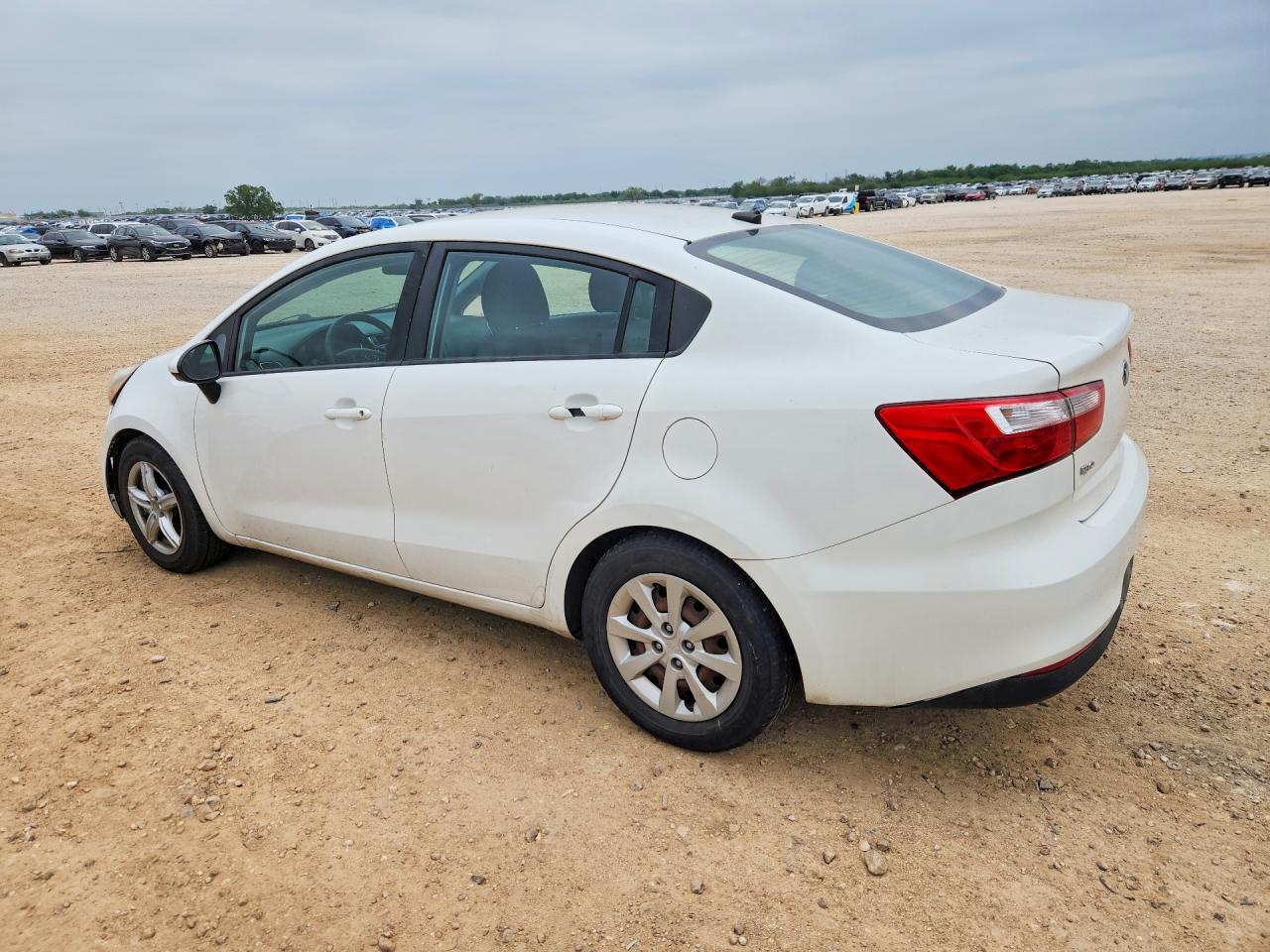 2017 Kia Rio VIN KNADM4A36H6048324 photo 2