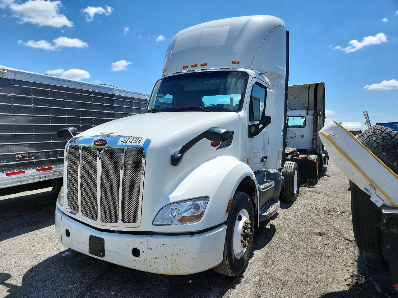 2017 PETERBILT All other VIN 1XPBA48X2HD428556 photo 2