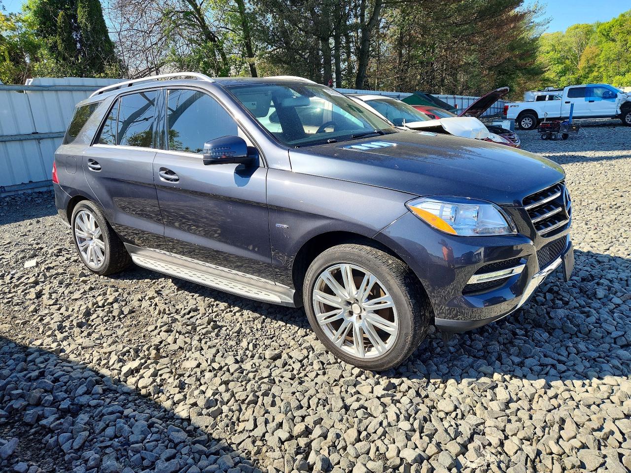 2012 MERCEDES-BENZ M-class VIN 4JGDA5HB9CA063867 photo 4