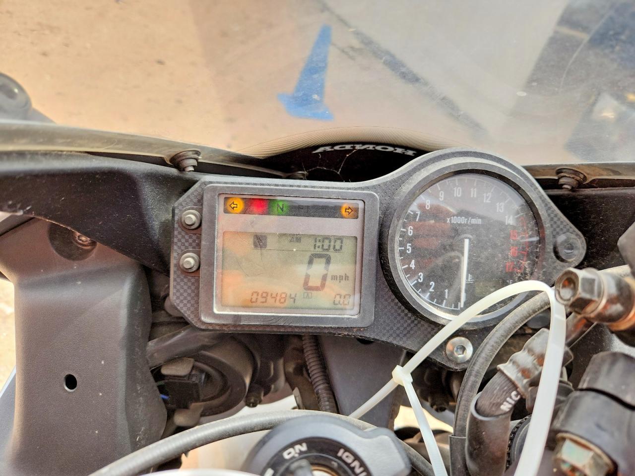 2001 Honda Cbr cycle VIN JH2PC35001M211121 photo 7
