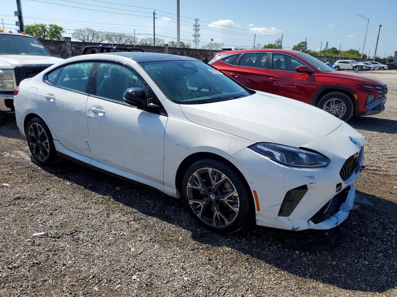 2026 BMW 2 series VIN WBA83GG01T7U40312 photo 4