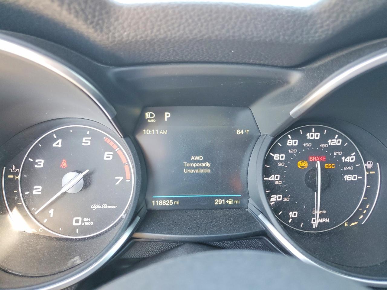 2018 Alfa Stelvio VIN ZASFAKAN3J7C07432 photo 9