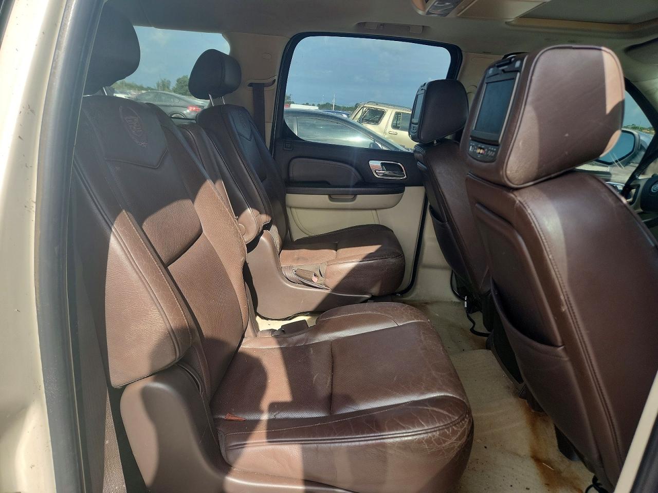 2010 CADILLAC Escalade VIN 1GYUCKEFXAR146463 photo 11