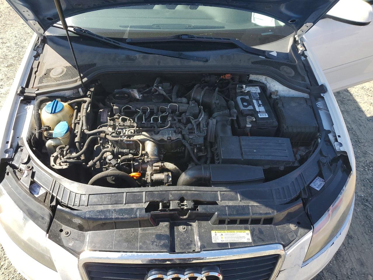 2012 Audi A3 VIN WAUBJAFM5CA096418 photo 11