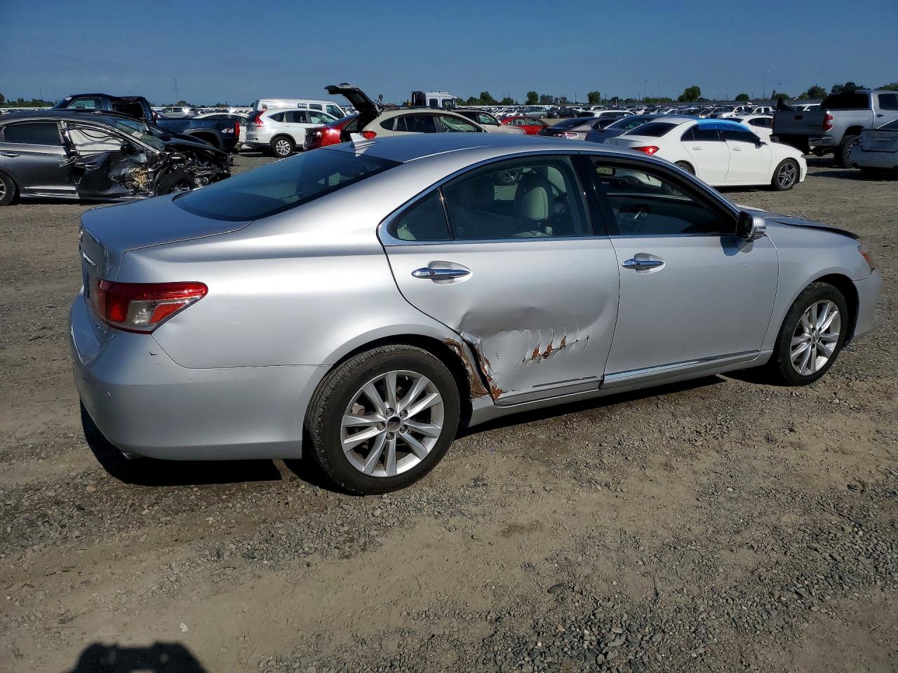 2010 Lexus ES350 VIN JTHBK1EG0A2397874 photo 3