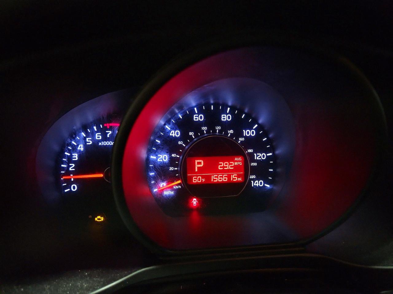 2015 Kia Soul base VIN KNDJN2A28F7225610 photo 9