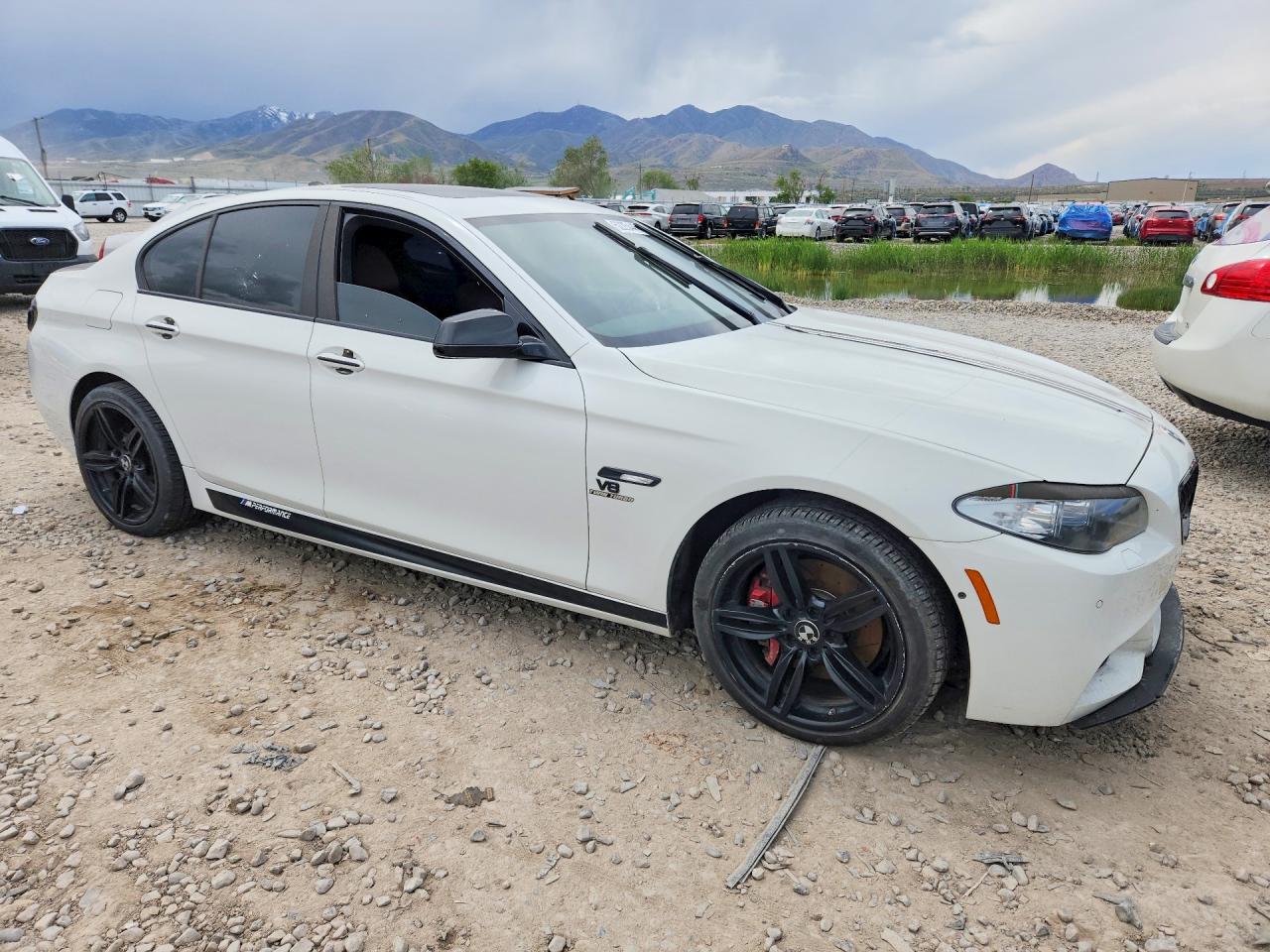 2013 BMW 5 series VIN WBAFU9C53DDY70895 photo 4