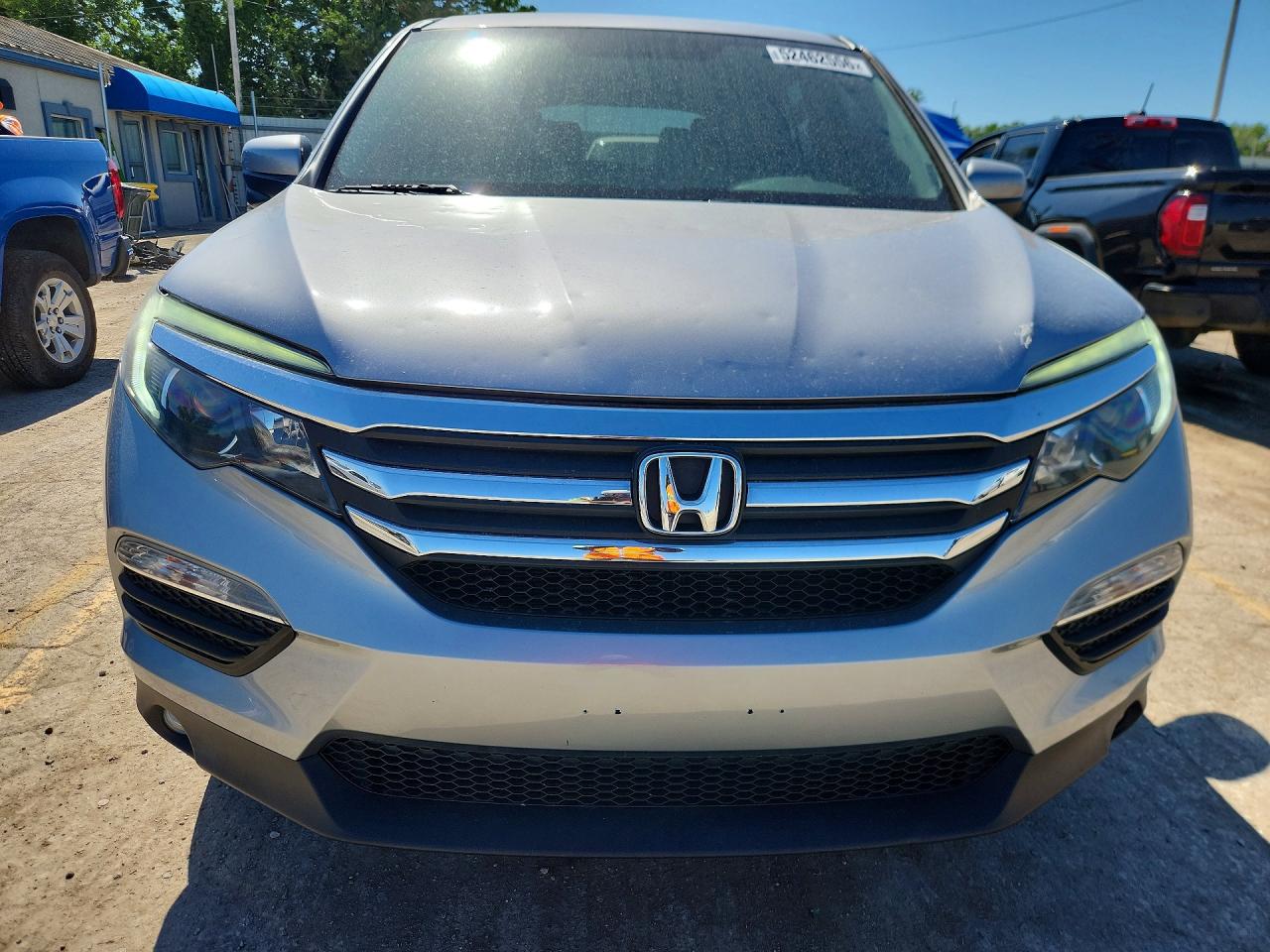 2018 Honda Pilot VIN 5FNYF5H35JB002682 photo 5