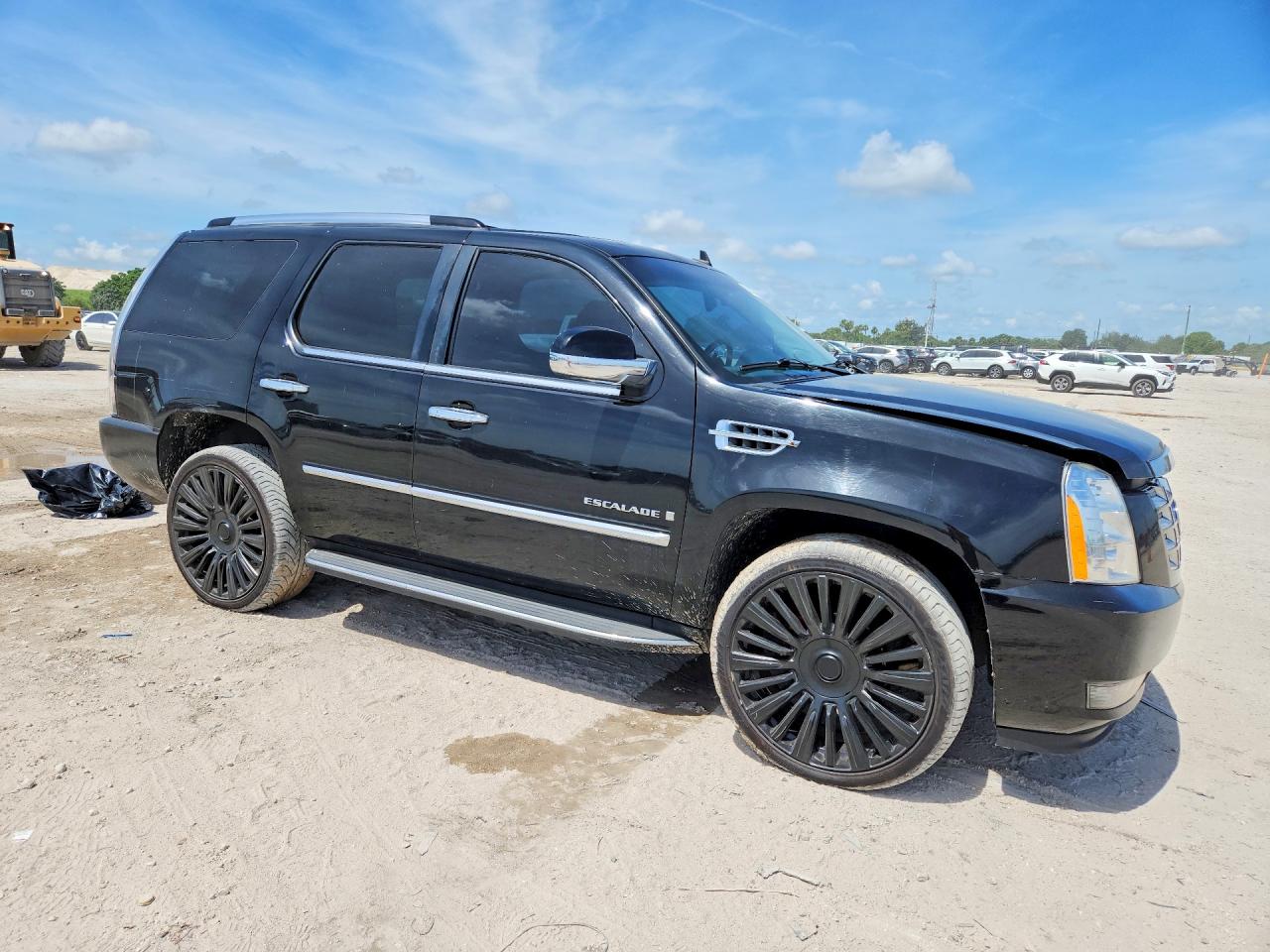 2008 Cadillac Escalade VIN 1GYFK63828R274181 photo 4
