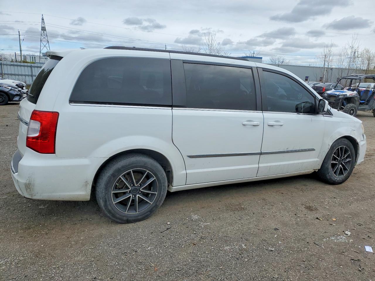 2016 Chrysler Minivan VIN 2C4RC1CG4GR126990 photo 3