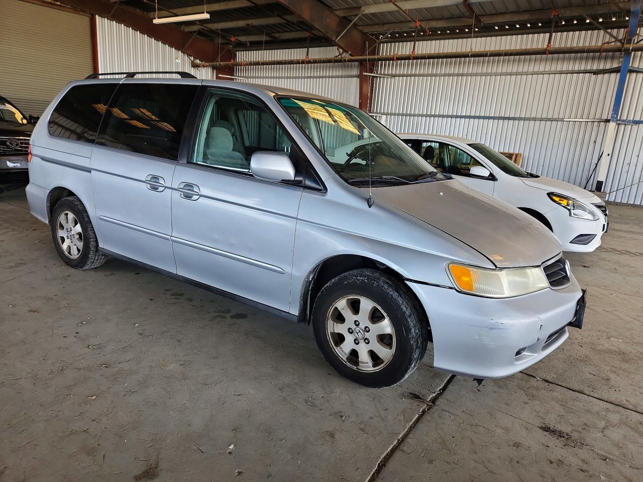 2004 Honda Odyssey VIN 5FNRL18874B112008 photo 4