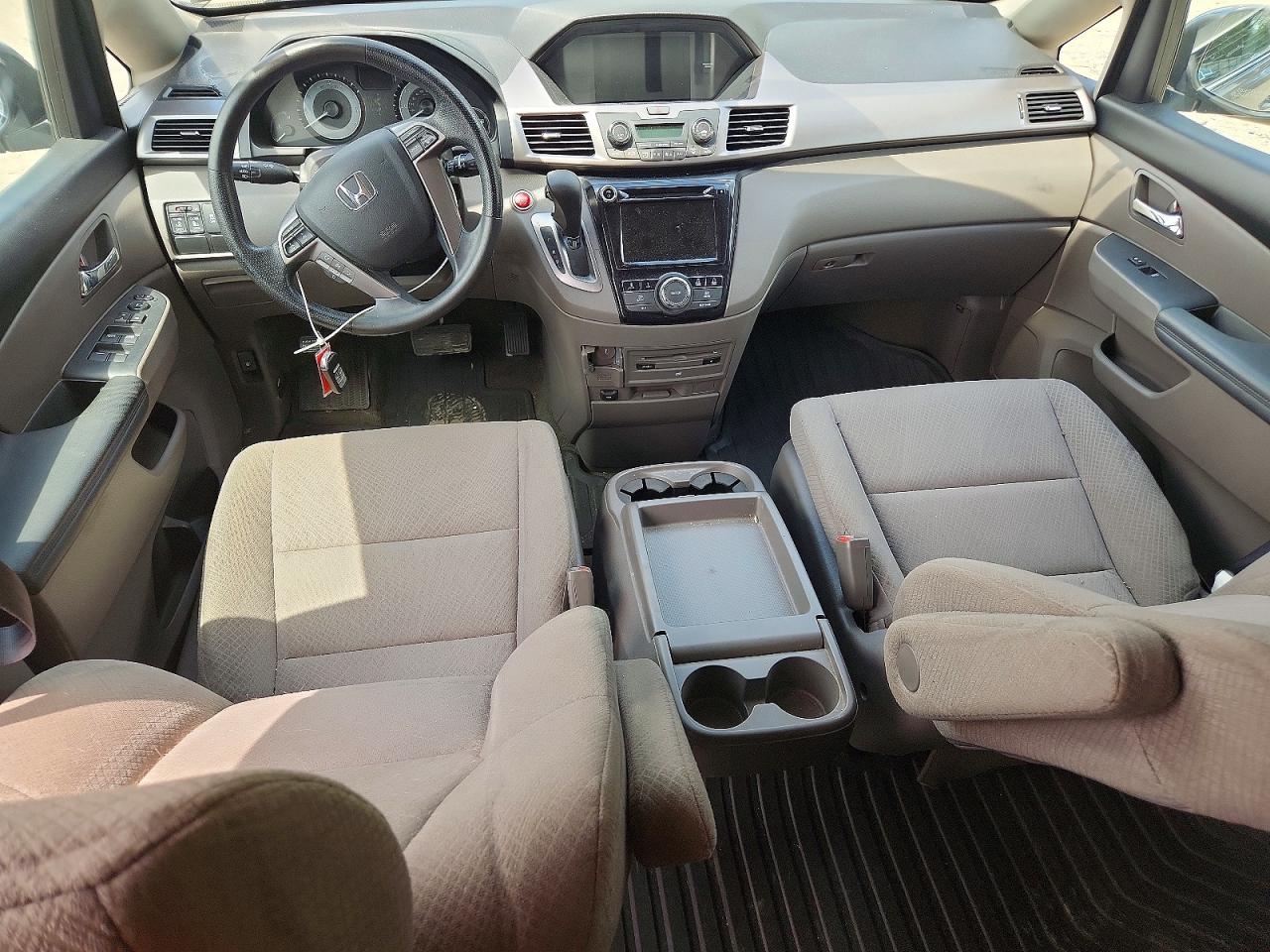 2017 Honda Odyssey VIN 5FNRL5H36HB012905 photo 8