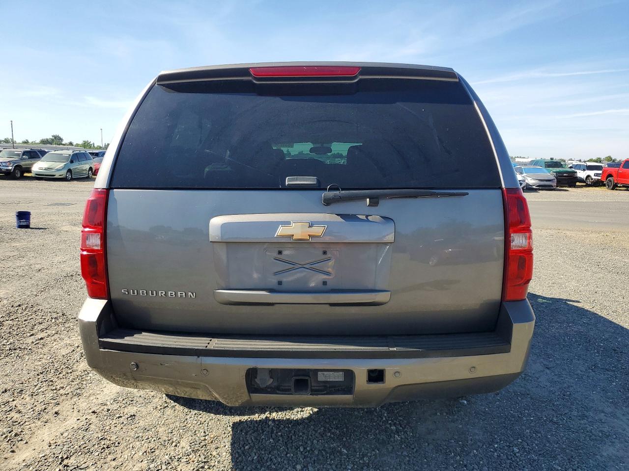 2007 Chevrolet Suburban VIN 1GNFK16387J166953 photo 6