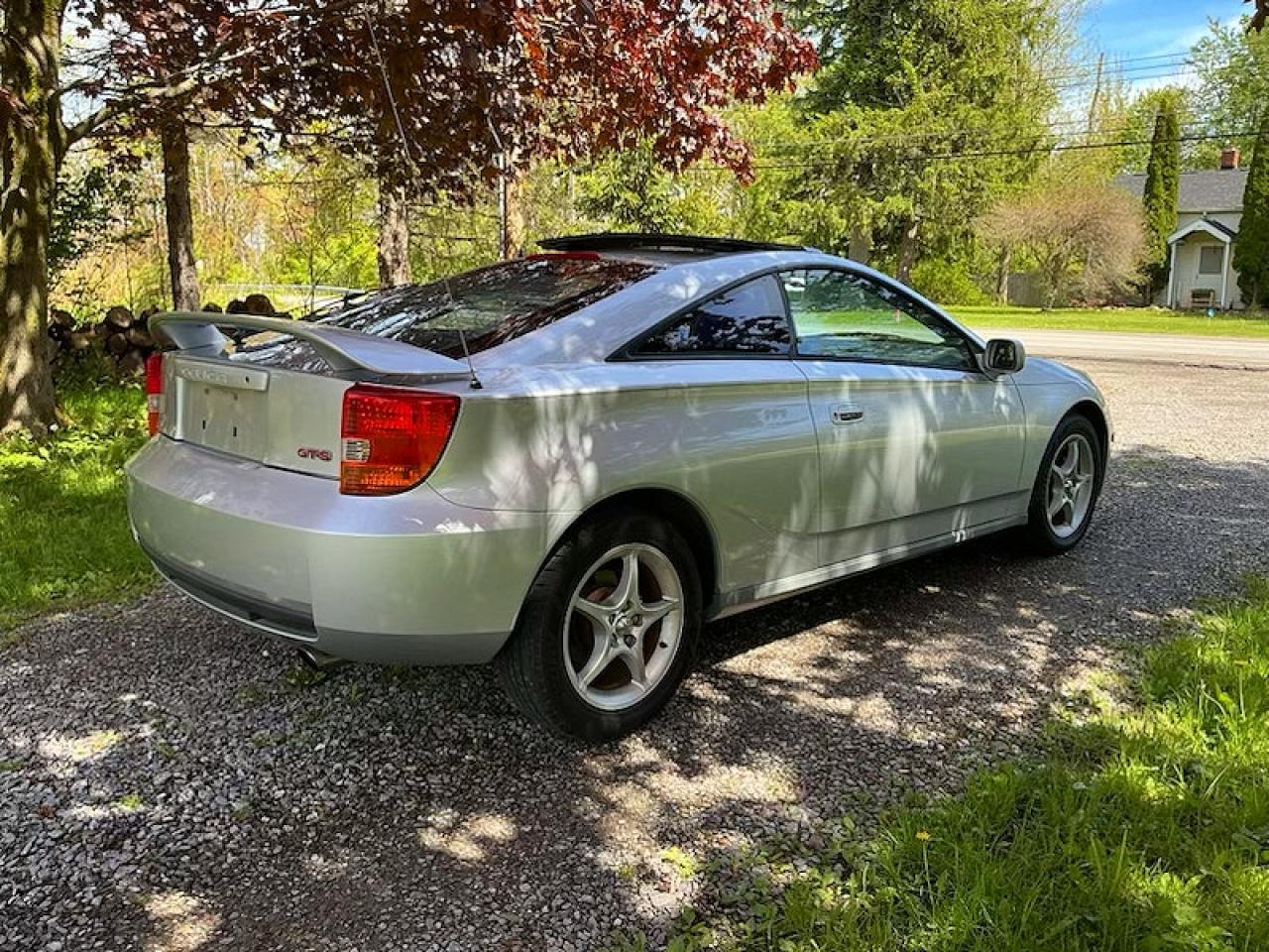 2000 Toyota Celica VIN JTDDY32T0Y0018819 photo 4