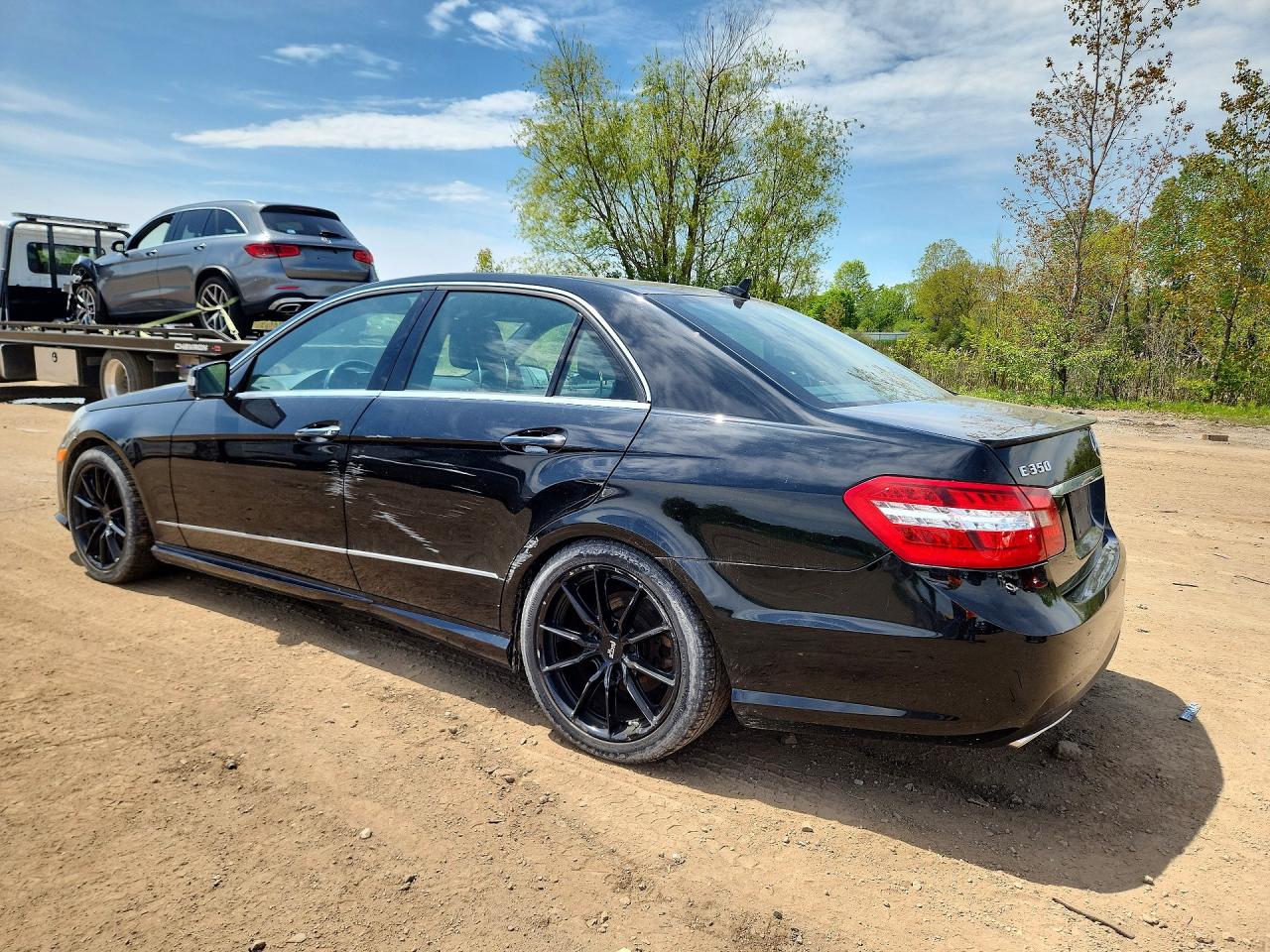 2013 Mercedes-Benz E-class VIN WDDHF8JB3DA756962 photo 2