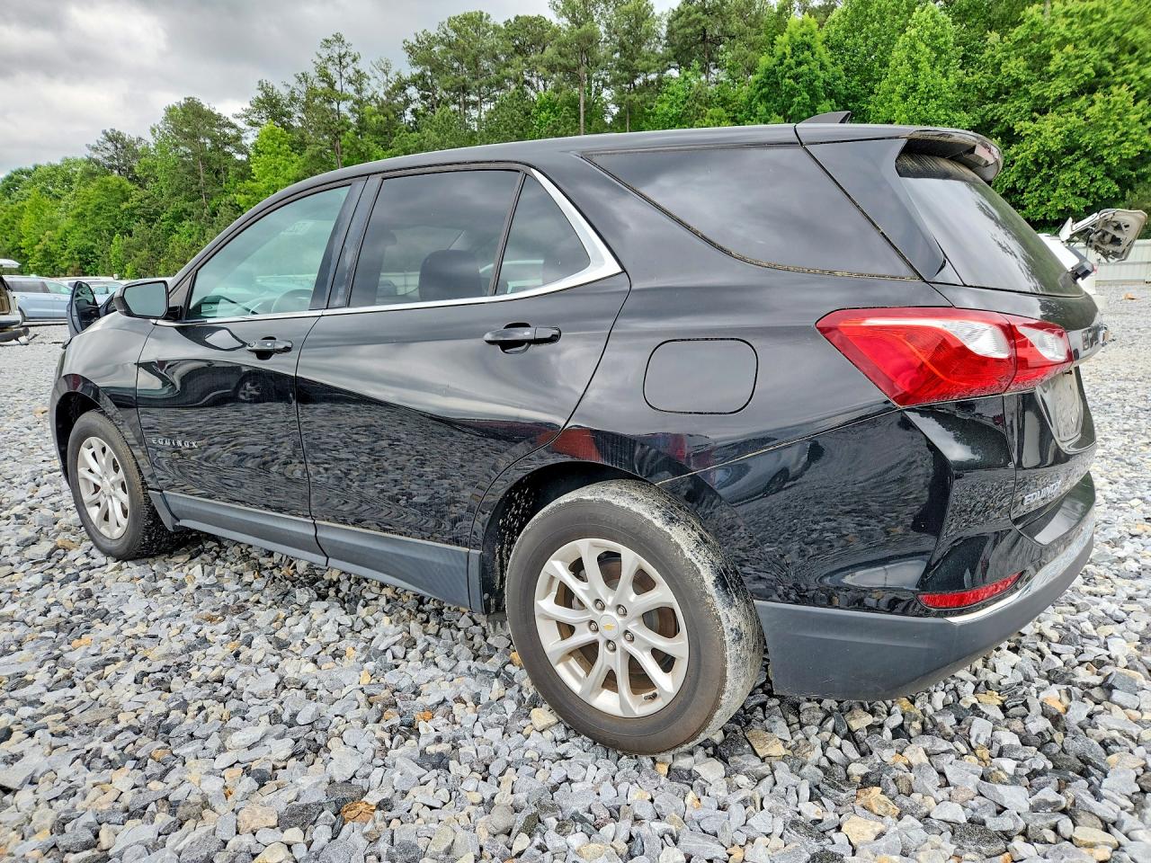 2018 Equinox VIN 2GNAXJEV1J6247540 photo 2