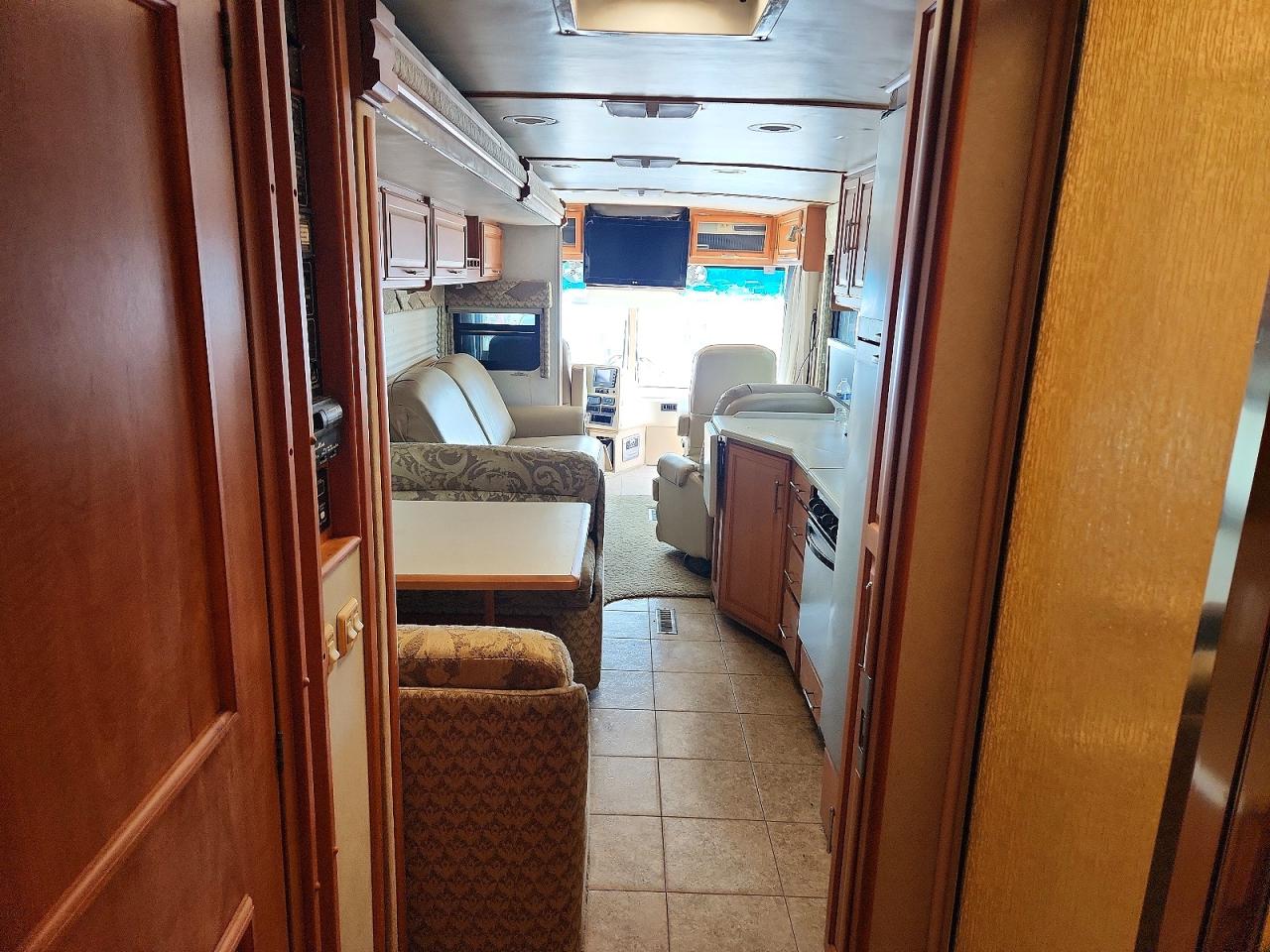2005 WINNEBAGO All models VIN 4UZAAHDC15CN76315 photo 9