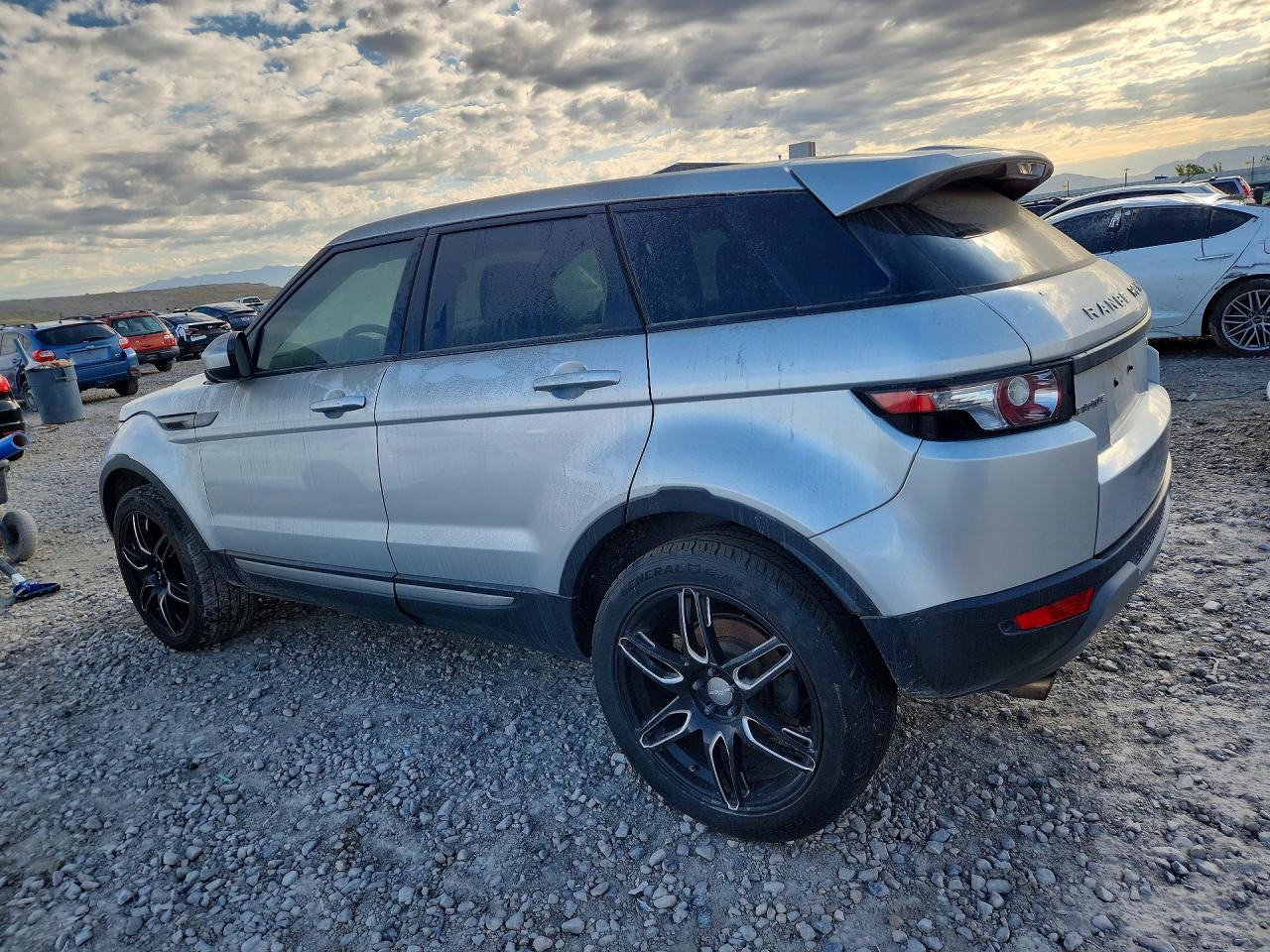 2015 Land Rangerover VIN SALVP2BG8FH073689 photo 2