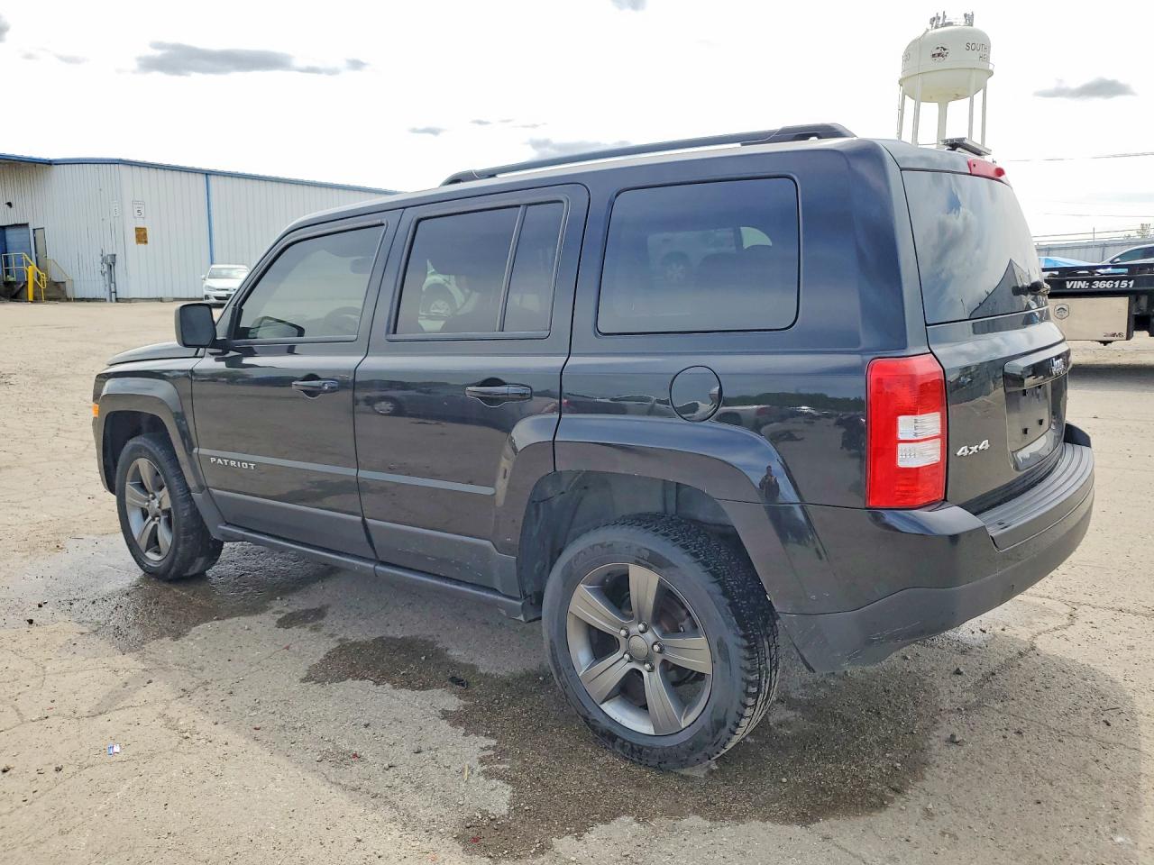 2015 Jeep Patriot VIN 1C4NJRFB0FD365456 photo 2
