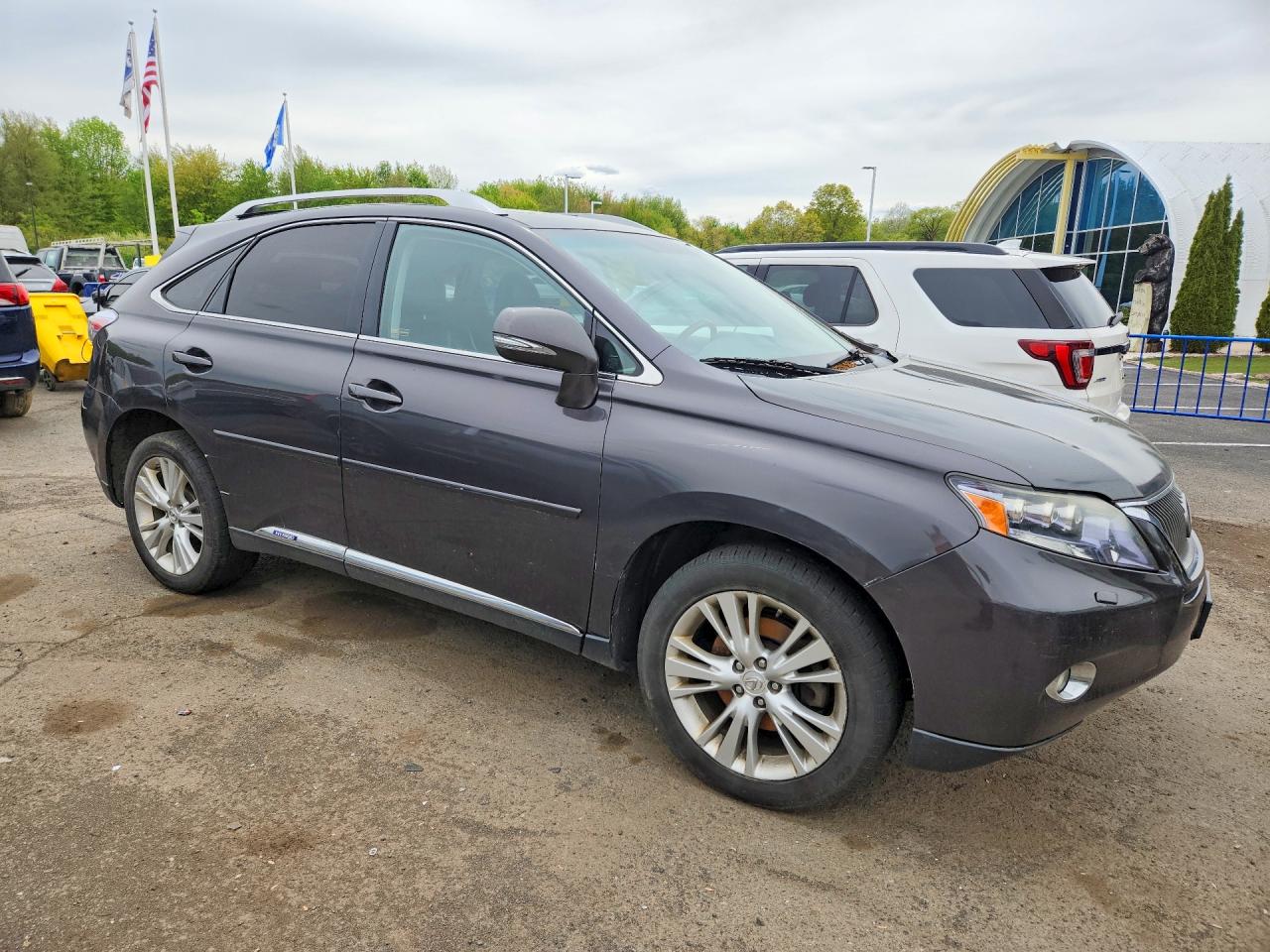 2010 Lexus Rx450 VIN JTJBC1BA0A2020635 photo 4
