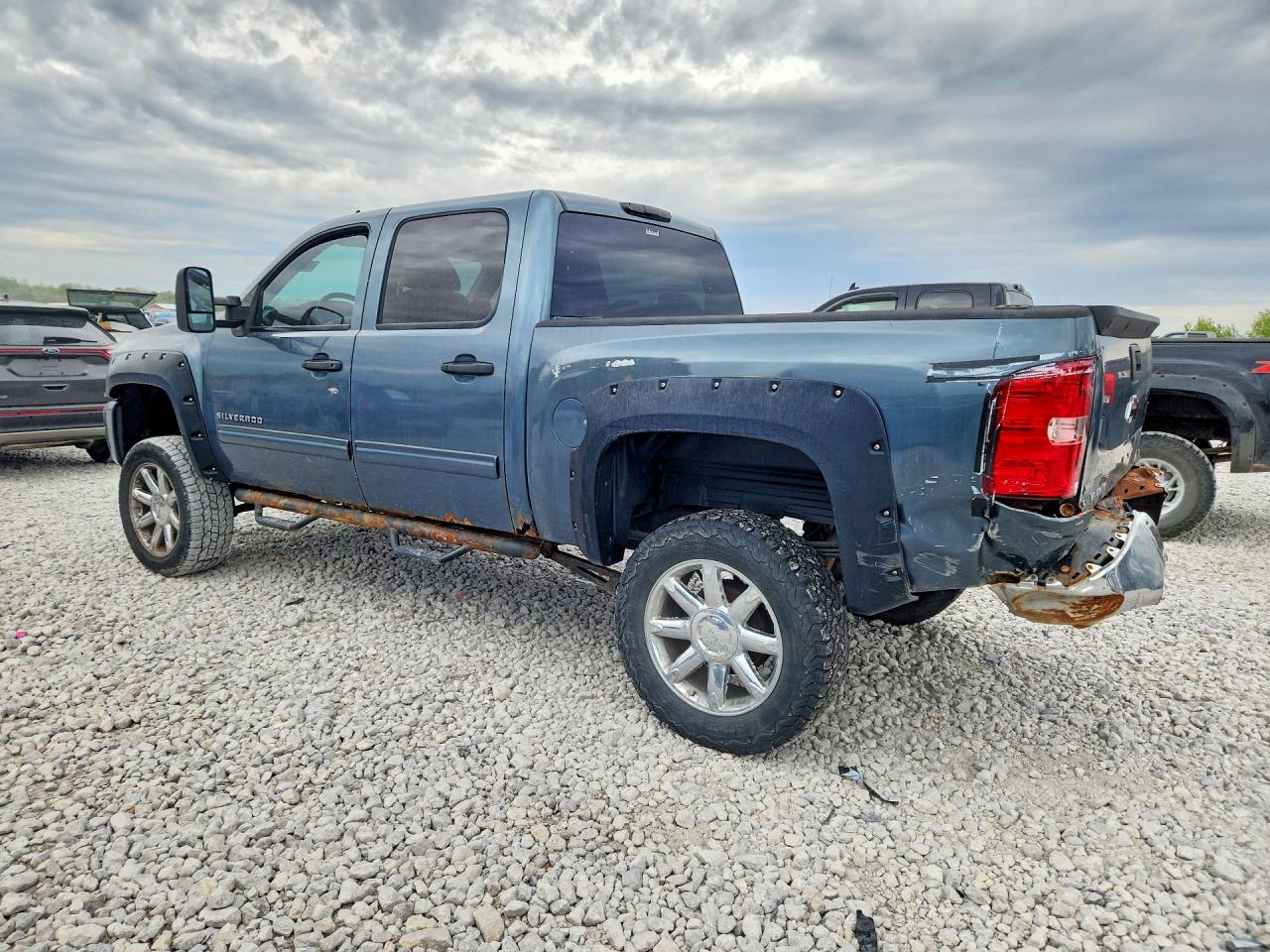 2010 Chevrolet All models VIN 3GCRKSE34AG155373 photo 2