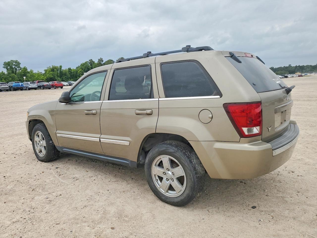 2005 JEEP Cherokee VIN 1J8HS58N85C696745 photo 2